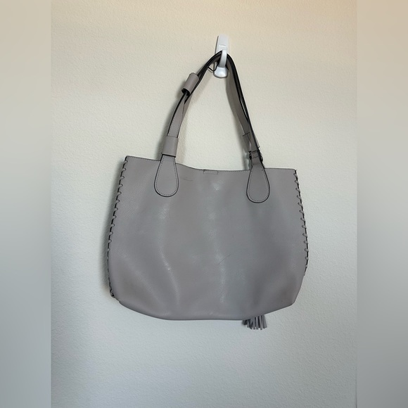 Noir Luxe | mid size grey tote - Picture 6 of 6